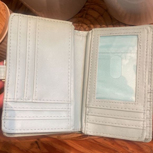 Sonoma Munda Safekeeper Wallet NWoT Light Mint Green - Picture 3 of 7
